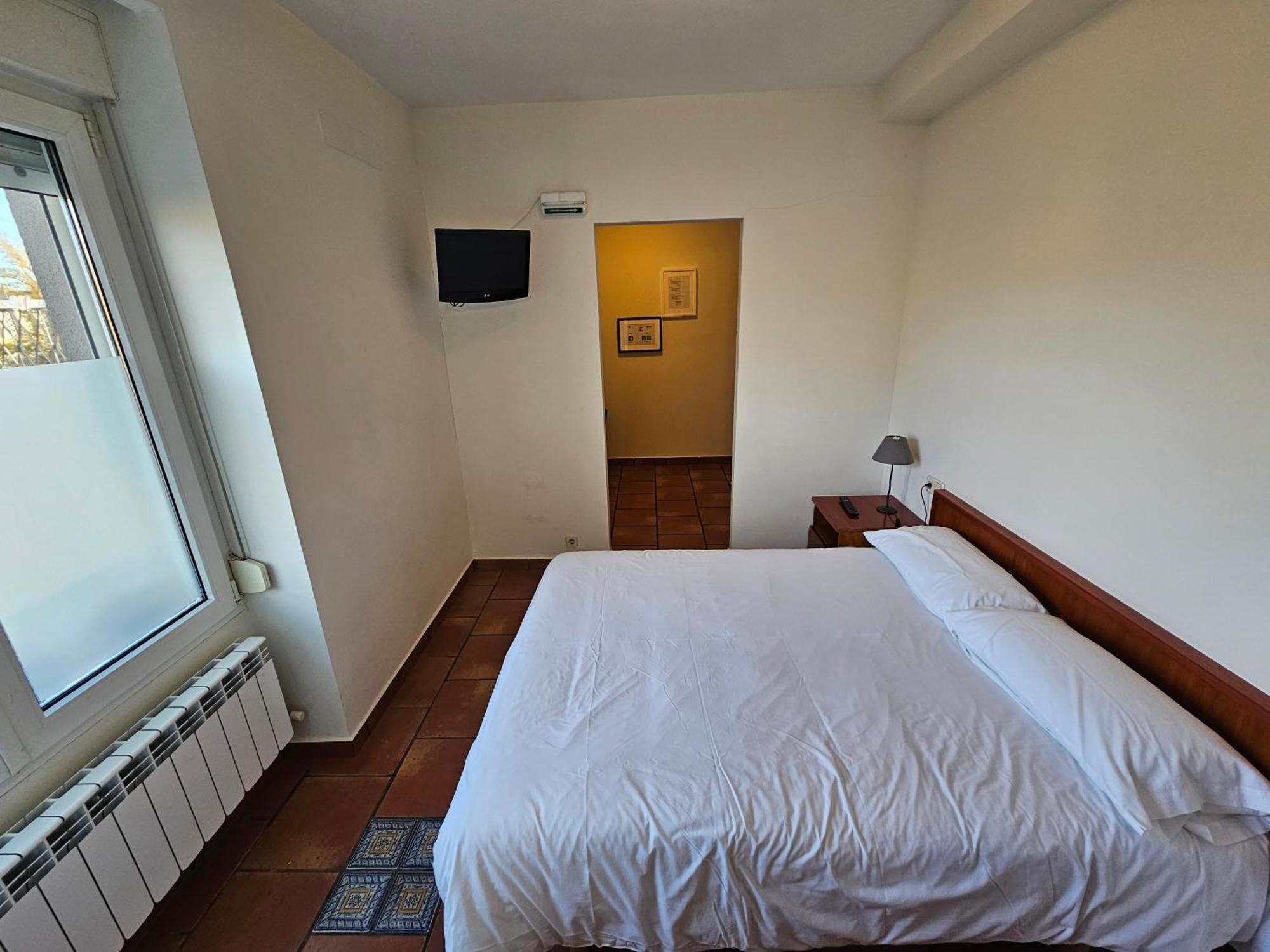 Hostal Jp Y Estudios Sanguesa Exterior photo