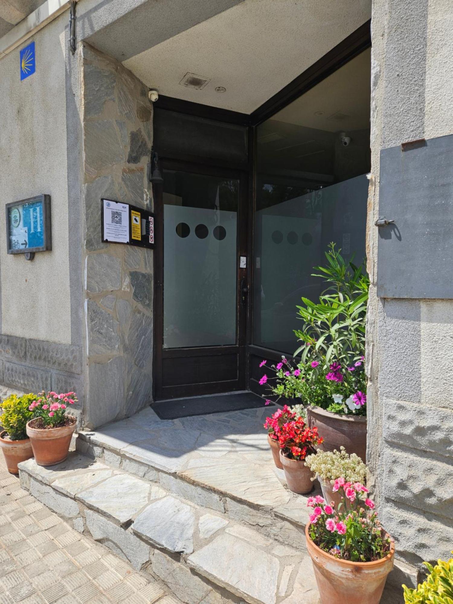Hostal Jp Y Estudios Sanguesa Exterior photo